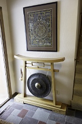 Entry gond and art